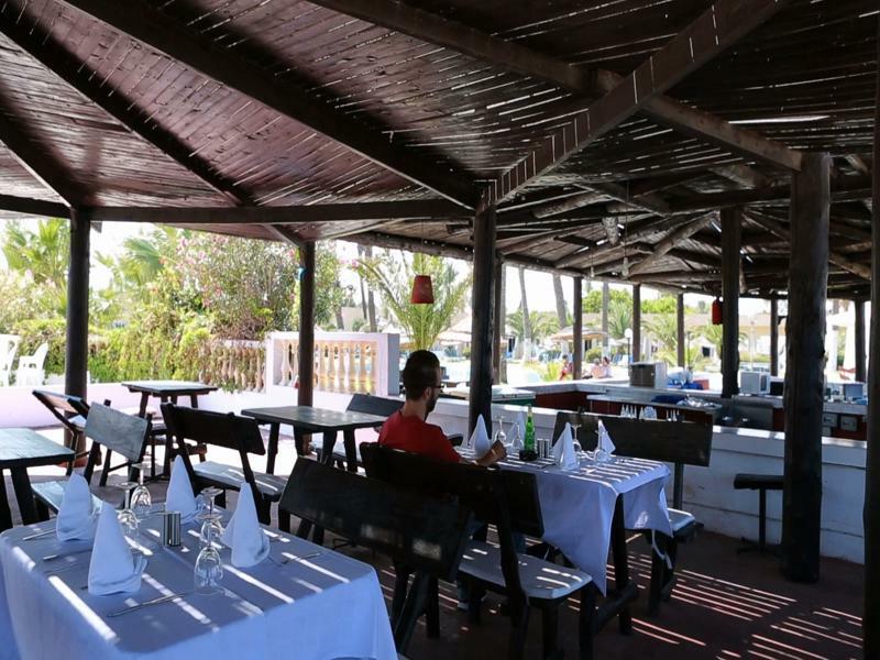 Hotel Les Palmiers Monastir Esterno foto